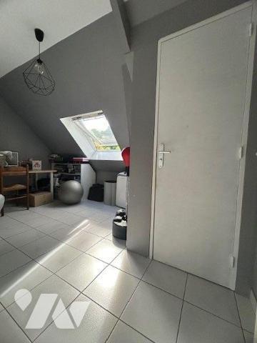 MAISON A VENDRE LES PONTS DE CE
Commerces, services, écoles, transports...
Ravissante maison ...