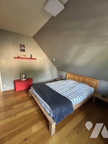 MAISON A VENDRE LES PONTS DE CE
Commerces, services, écoles, transports...
Ravissante maison ...