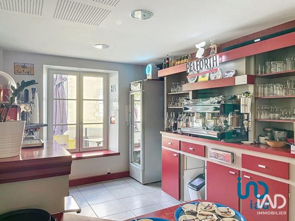 Bar-brasserie à vendre 200 m² Saint-Maixent-de-Beugné