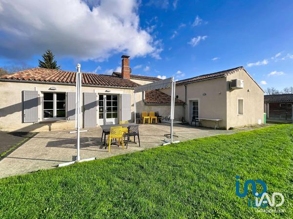 Bar-brasserie à vendre 200 m² Saint-Maixent-de-Beugné