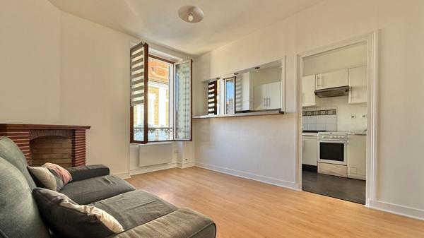 Appartement Corbeil Essonnes 2 pièce(s) 37 m2