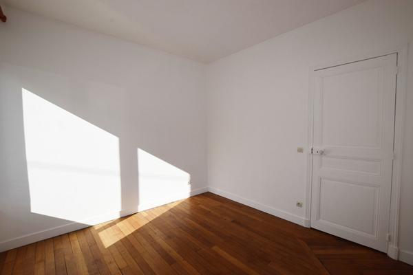 NANGIS CENTRE-VILLE, APPARTEMENT 2 PIECES 36 M² ENVIRON, 1ER ETAGE