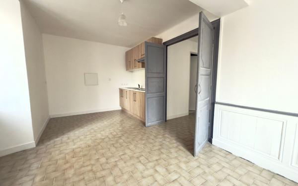 Immeuble à vendre    4 pièces • 120 m2 Montmorillon