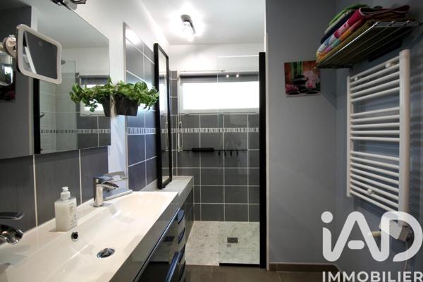 Maison à vendre 7 pièces 235 m² Marseille 12