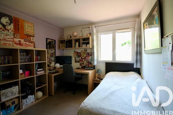 Maison à vendre 7 pièces 235 m² Marseille 12