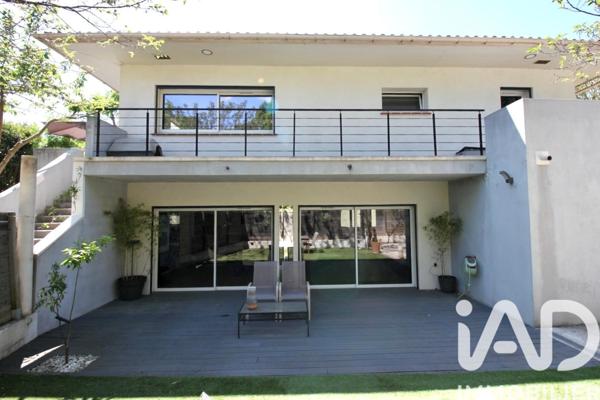 Maison à vendre 7 pièces 235 m² Marseille 12