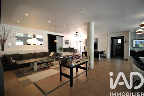 Maison à vendre 7 pièces 235 m² Marseille 12