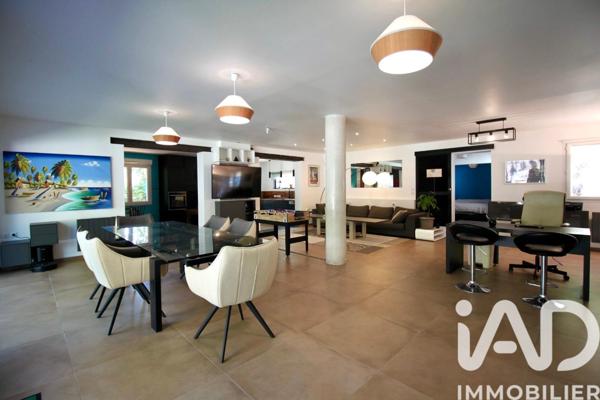 Maison à vendre 7 pièces 235 m² Marseille 12