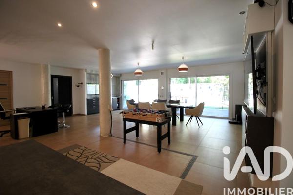 Maison à vendre 7 pièces 235 m² Marseille 12