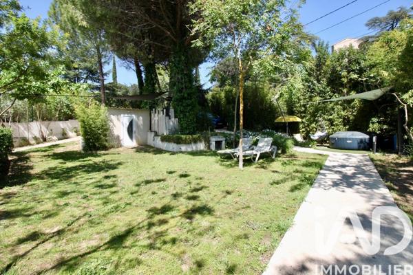 Maison à vendre 7 pièces 235 m² Marseille 12