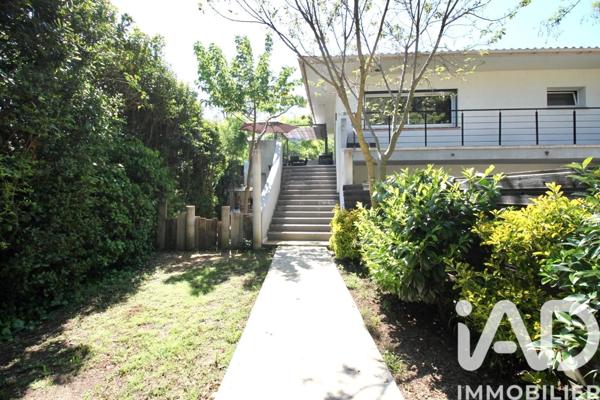 Maison à vendre 7 pièces 235 m² Marseille 12