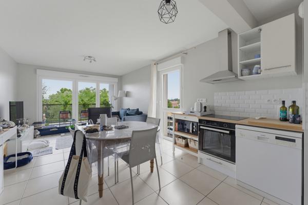 T3 I 65 m² I 2 Terrasses de 7 et 6 m² I 2 places de Parking sécurisées I à Mérignac 🏡