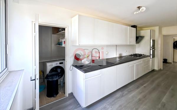 Appartement à vendre    3 pièces • 74 m2 Nice