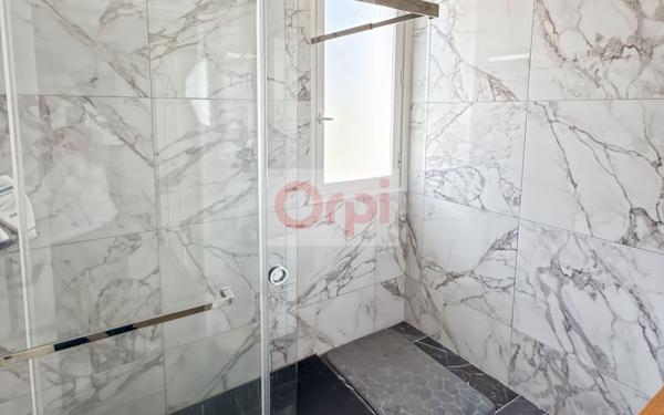 Appartement à vendre    3 pièces • 74 m2 Nice