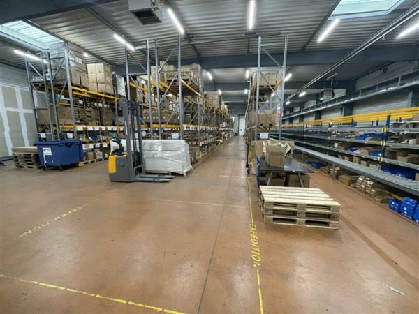 Local d'activites 1857 m² à louer HAUTE GOULAINE (réf : 44.019043)