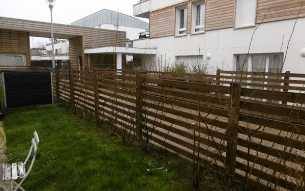 Appartement à louer    1 pièce •  Sainte-Geneviève-des-Bois