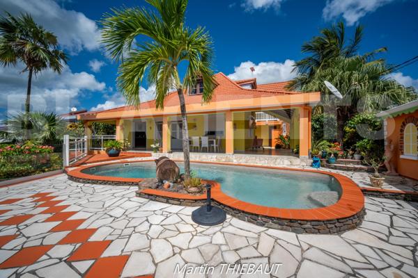 Villa avec vue mer et piscine au Diamant