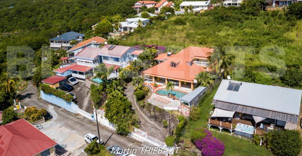 Villa avec vue mer et piscine au Diamant