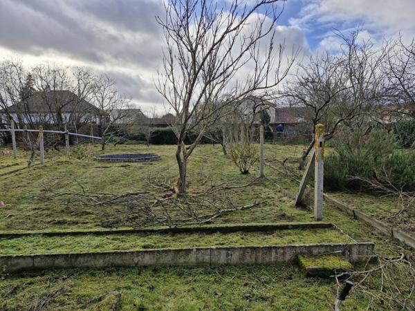 MAISON DE BOURG 4 CHAMBRES - GARAGE - JARDIN