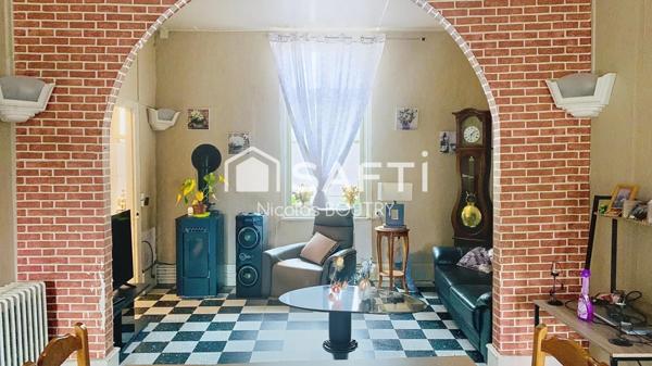 Maison familiale 144 m² – Grand garage – Cour – Fort potentiel