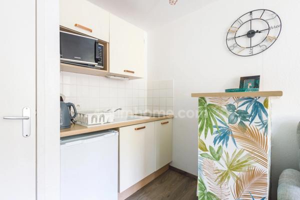 Proximité de Honfleur - Appartement de type T2 cabine - 38.40 m2 - 2 chambres - Terrasse - Parking - 1er étage sans ascenseur