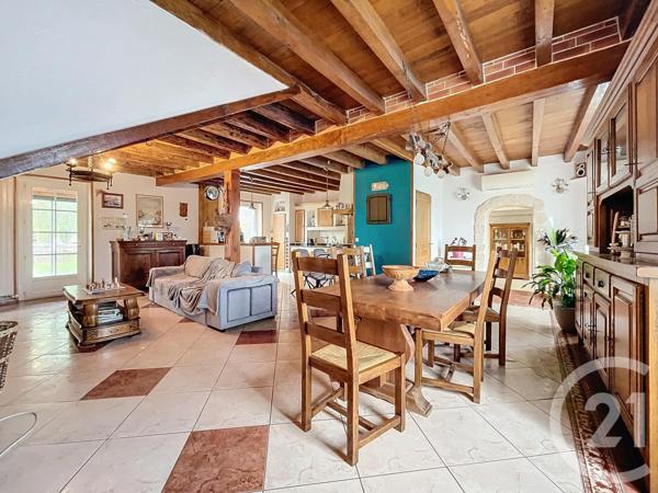 Maison à vendre  7 pièces - 213,10 m2 ST GERAND LE PUY - 03