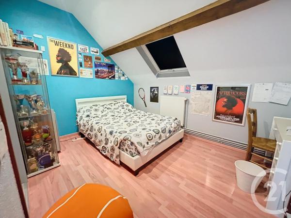 Maison à vendre  7 pièces - 213,10 m2 ST GERAND LE PUY - 03