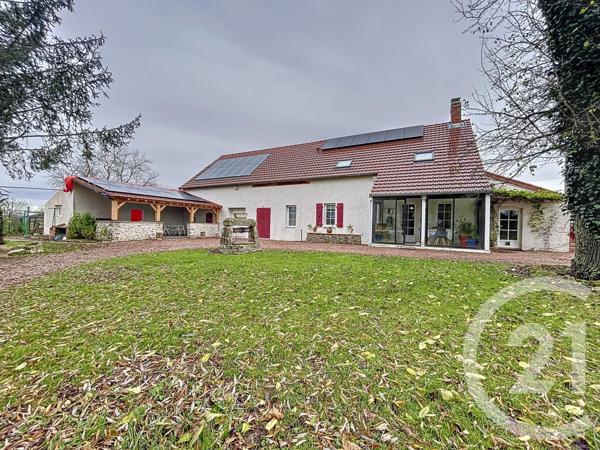 Maison à vendre  7 pièces - 213,10 m2 ST GERAND LE PUY - 03