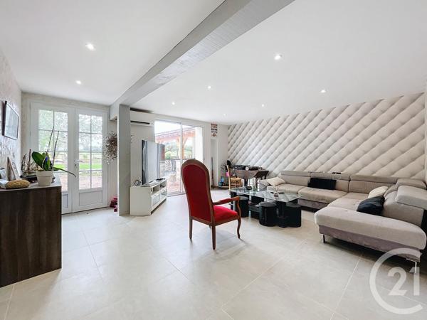 Maison à vendre  7 pièces - 213,10 m2 ST GERAND LE PUY - 03