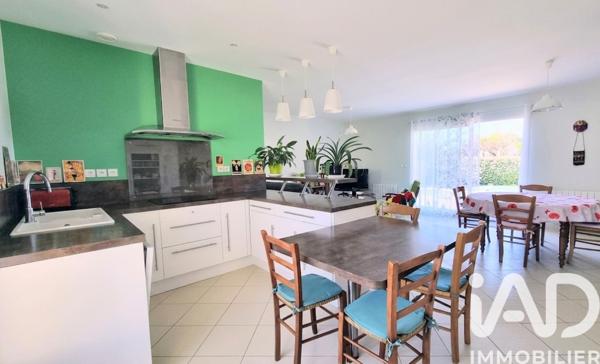 Maison à vendre 4 pièces 100 m² Ruelle-sur-Touvre