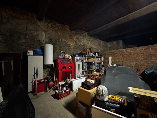 Maison Roubia 4 pièce(s) 0171 m2