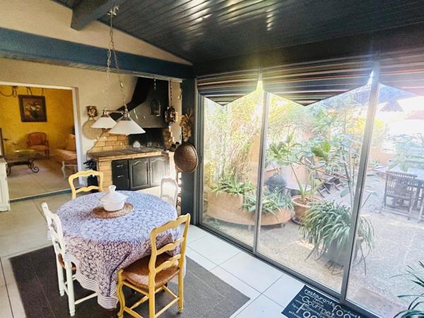 GRANDE VILLA DE 280M2 A 300M DE LA MER