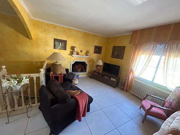 GRANDE VILLA DE 280M2 A 300M DE LA MER