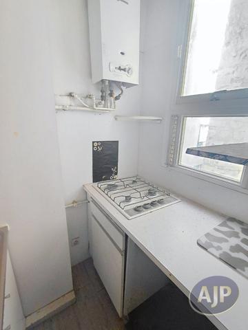Vente appartement Paris 8eme : 400 000 € - AJP Immobilière Passy Paris 16