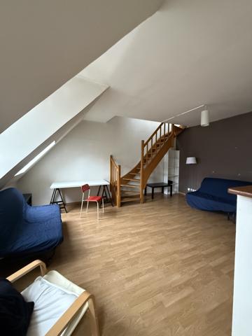 TRES BEL APPARTEMENT F3 AU 2ème ETAGE D'UN IMMEUBLE DE CARACTERE EN PLEIN CENTRE VILLE Lille (59000)