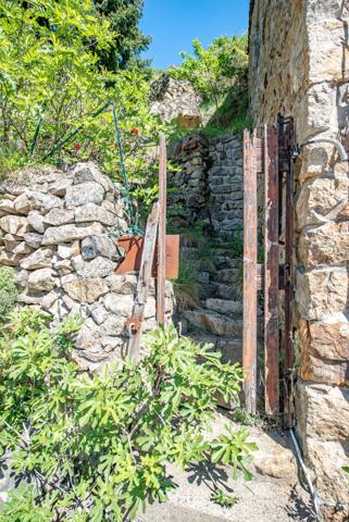 Thueyts (07330) MAISON A RENOVER ENTIEREMENT