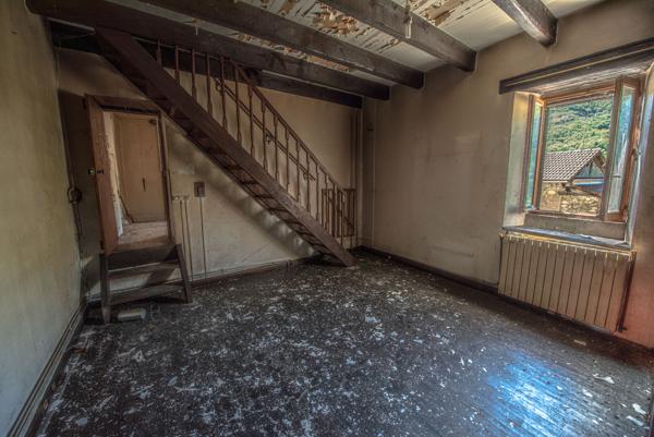 Thueyts (07330) MAISON A RENOVER ENTIEREMENT