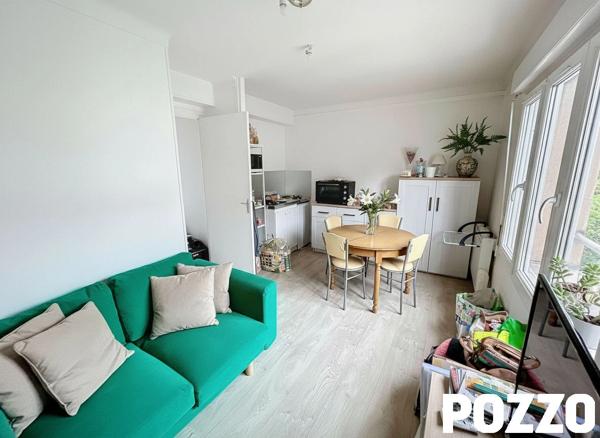 Centre-ville de VIRE- En Exclusivité-Appartement T2 dans petit immeuble. VIRE