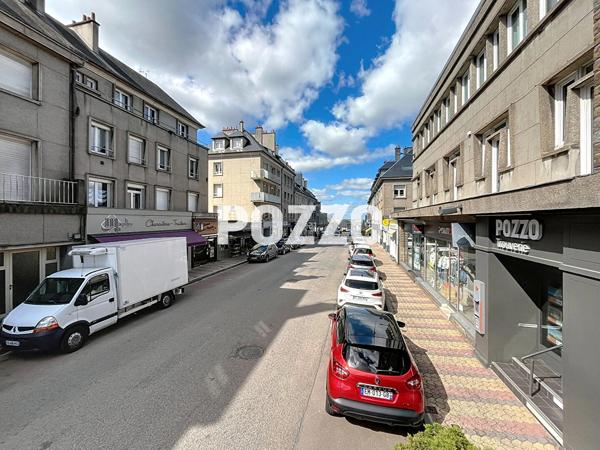 Centre-ville de VIRE- En Exclusivité-Appartement T2 dans petit immeuble. VIRE