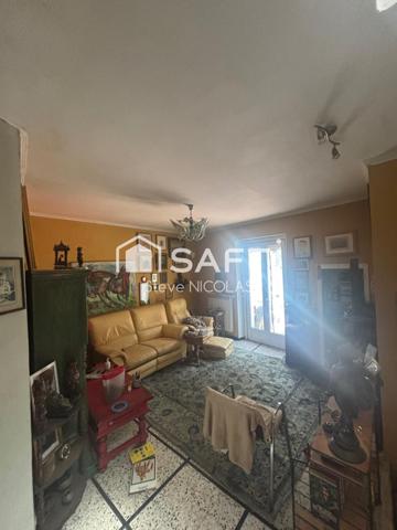 Appartement en r+1 dans quartier populaire