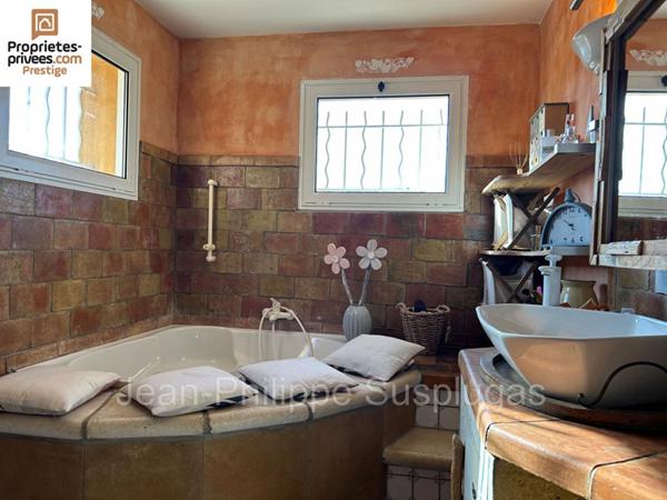 Villa La Cadiere D Azur 7 pièce(s) 190 m2