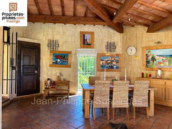 Villa La Cadiere D Azur 7 pièce(s) 190 m2