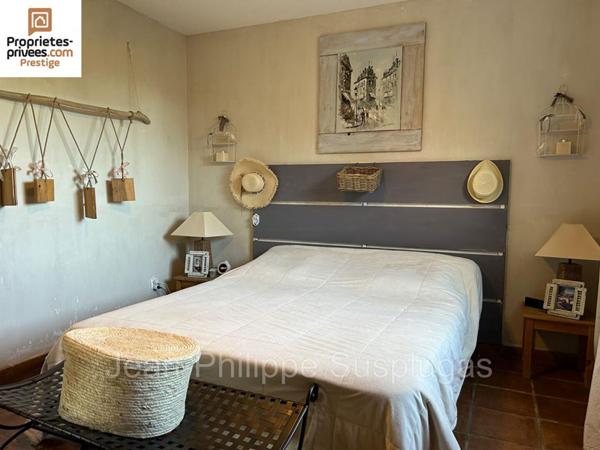 Villa La Cadiere D Azur 7 pièce(s) 190 m2