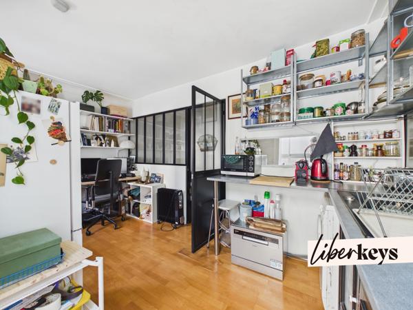 Charmant 2 pièces avec véranda et extérieur – Romainville