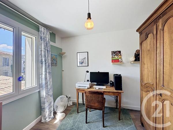 Maison à vendre  4 pièces - 112 m 2   CHATEAURENARD  - 13