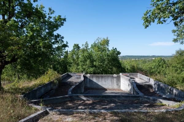 Propriété atypique sur un terrain de 8,5 ha