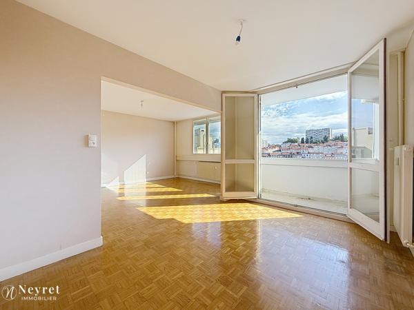 T4 Centre 2 balcon