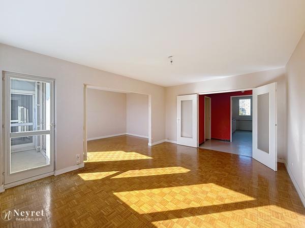 T4 Centre 2 balcon