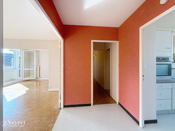 T4 Centre 2 balcon