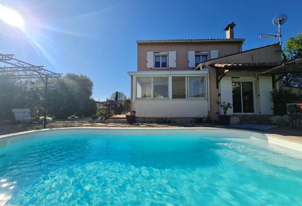 Maison familiale économique de + de 120 m² avec piscine - DPE C